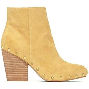 BCBGeneration Jonnie Boots Size 10M